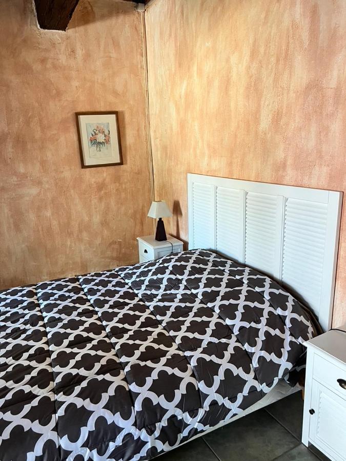 La Maison Sur La Place Aigues-Mortes Dış mekan fotoğraf