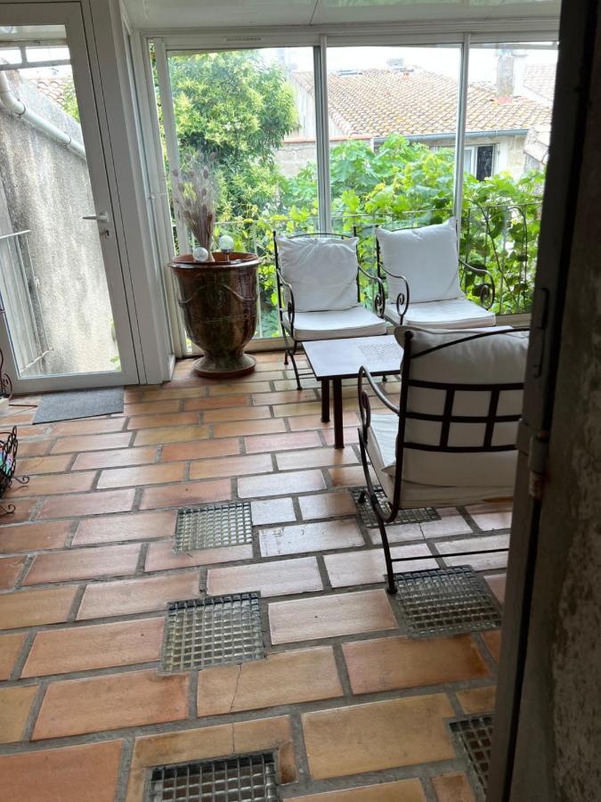 La Maison Sur La Place Aigues-Mortes Dış mekan fotoğraf